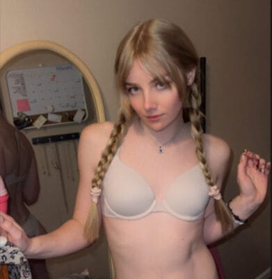 Alison | T-rex trans 4 u Trans OnlyFans - @alibunnii