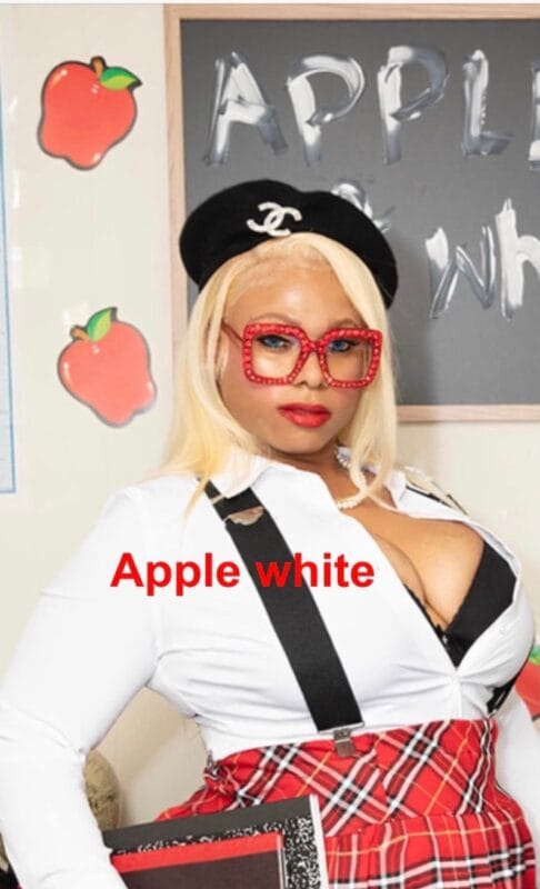 AppleWhite23 Trans OnlyFans - @applewhite23