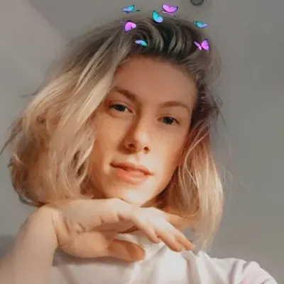 Ash Jones OnlyFans @ashybunny19