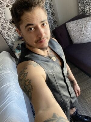 Atlas Cummings Trans OnlyFans - @atlascummings