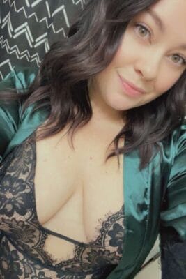 BeeMae Trans OnlyFans - @beemae7