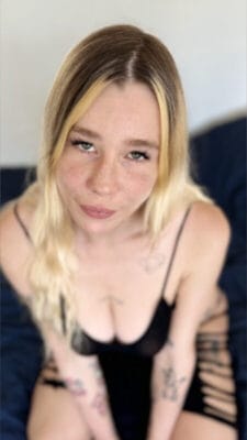 Bellehaze #1 FRENCH TRANS Trans OnlyFans - @bellehazee