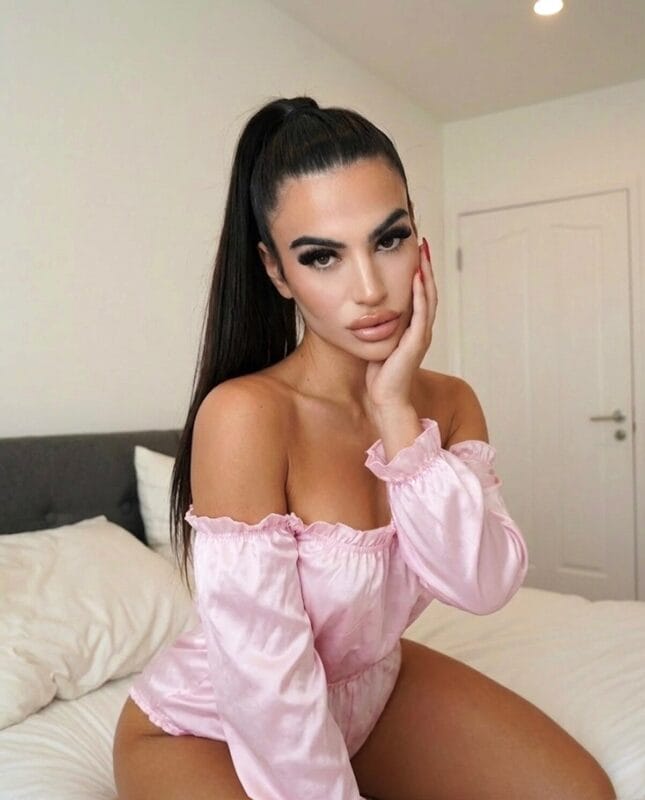 Chloe Trans OnlyFans - @chloevangeline