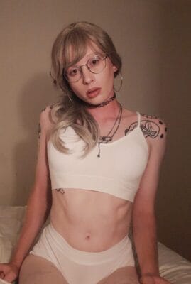 Ellie Carter Trans OnlyFans - @ellieirl