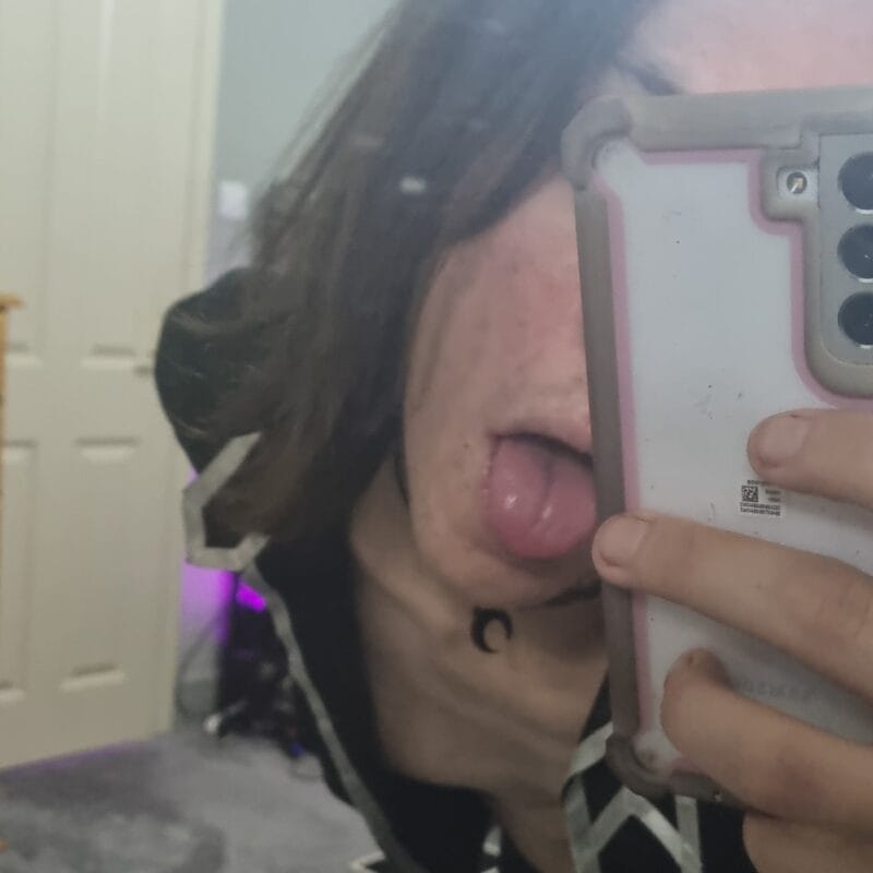 Skye Trans OnlyFans - @gothgirlskye