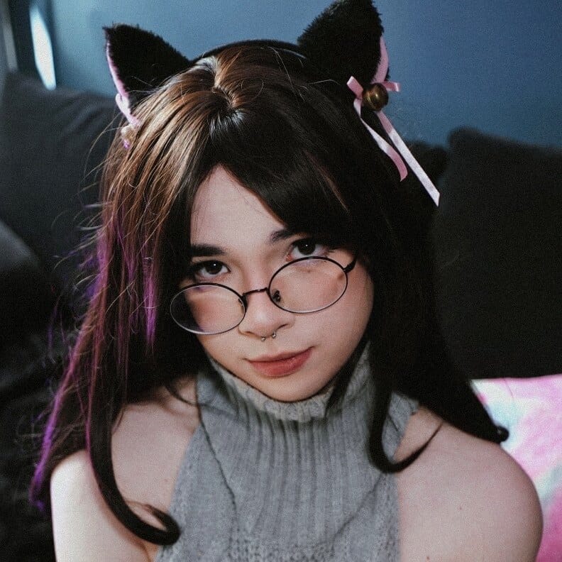 LUCY Trans OnlyFans - @lucyqrow
