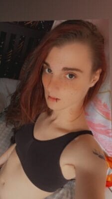 Othelia Trans OnlyFans - @liahyena