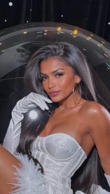 TS Mirela Roche VIP Trans OnlyFans - @mirelaroche