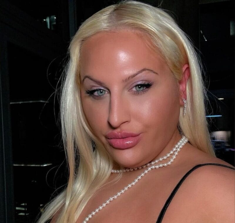 Naomi Platinum Trans OnlyFans - @naomiplatinum.official
