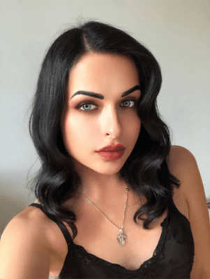 TS Girl Vikki Trans OnlyFans - @victoriaskinks